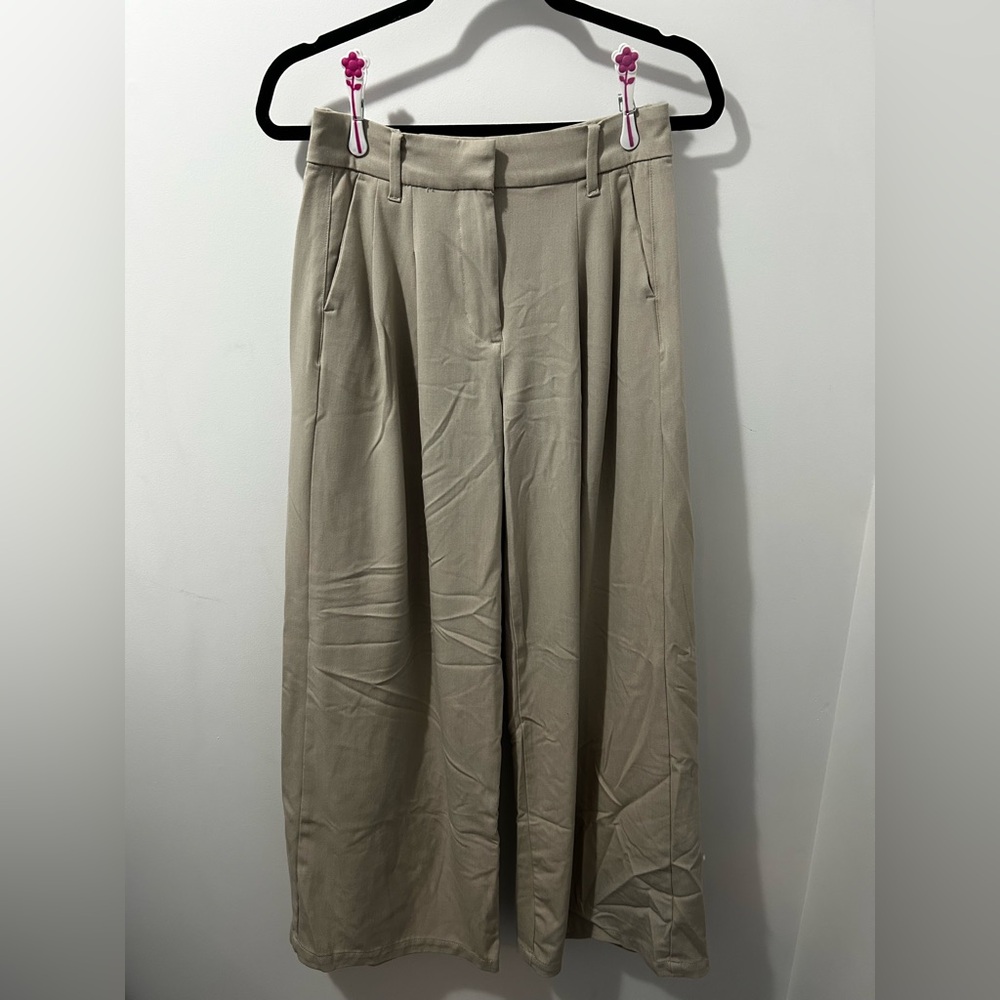 American Eagle Outfitters Light Tan Trousers